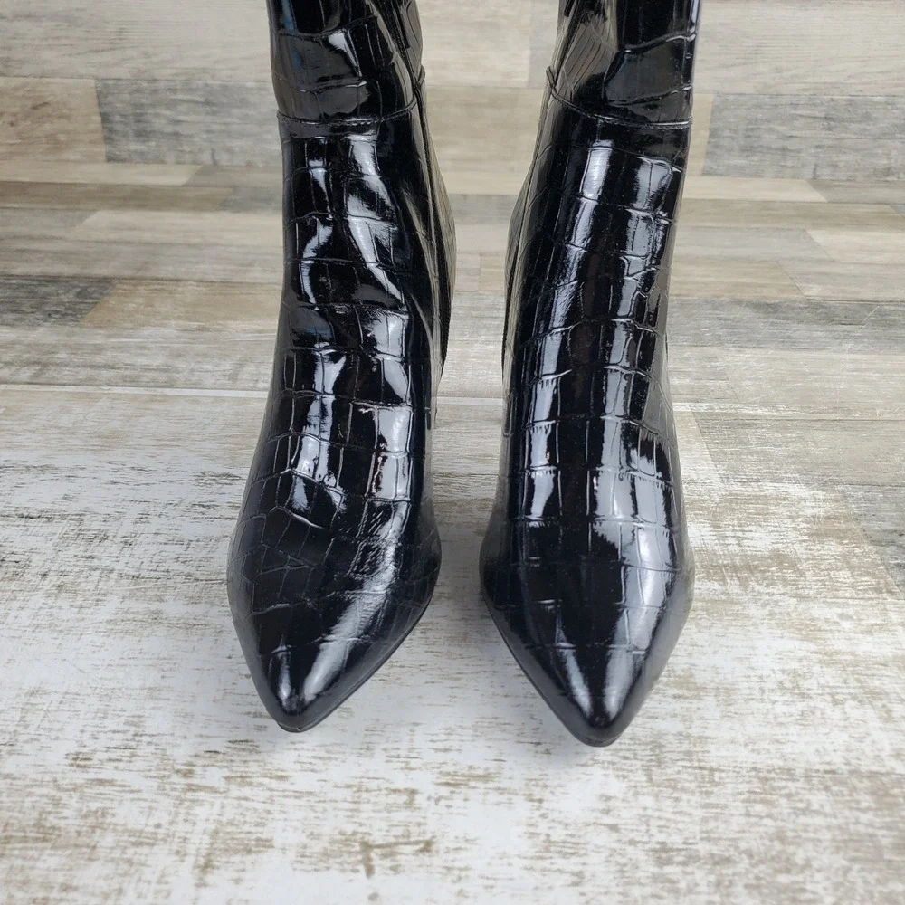 Chinese Laundry Evanna Black 8.5 M Heeled Bootie